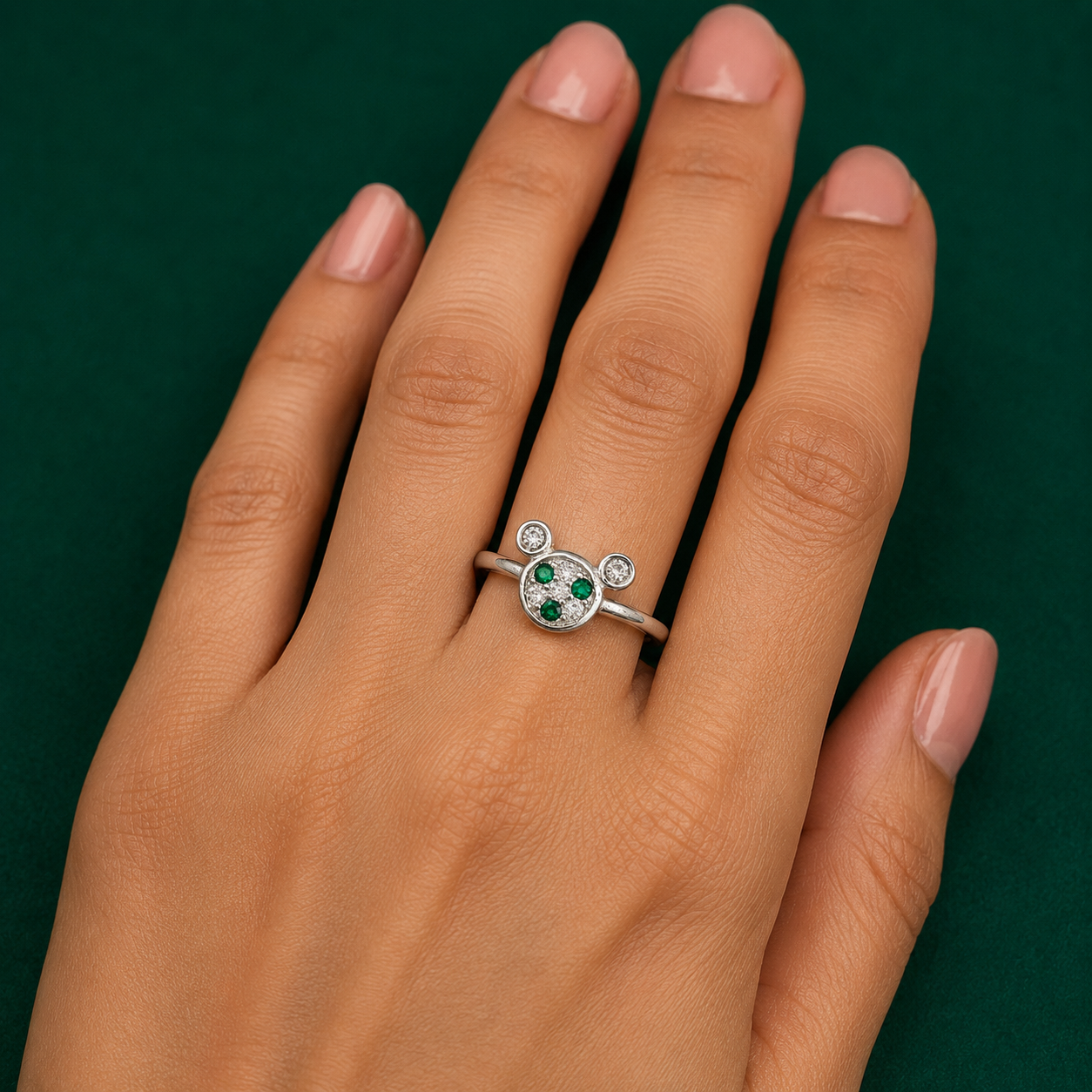 💚 Emerald Floral Ring - 1.080 GM
