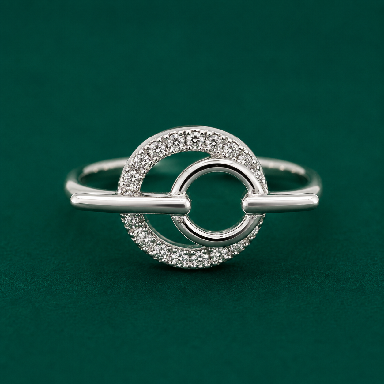 ✨ Orbit Halo Ring - 1.380 GM