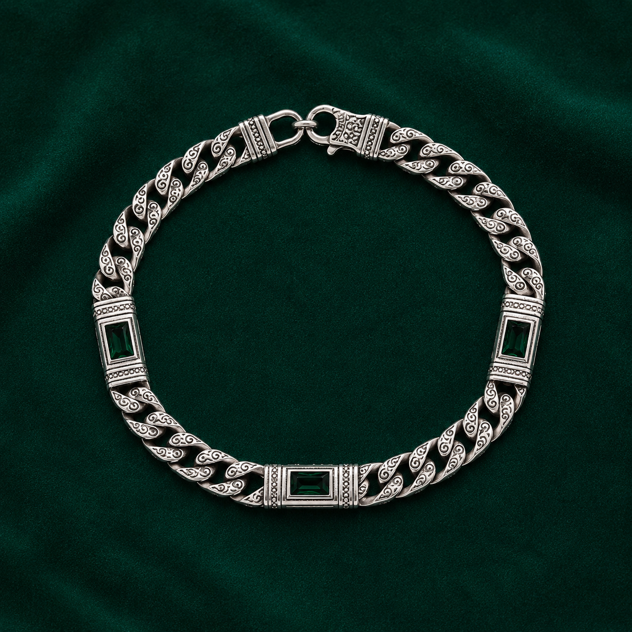 ✨ Emerald Cuban Bracelet - 38.590