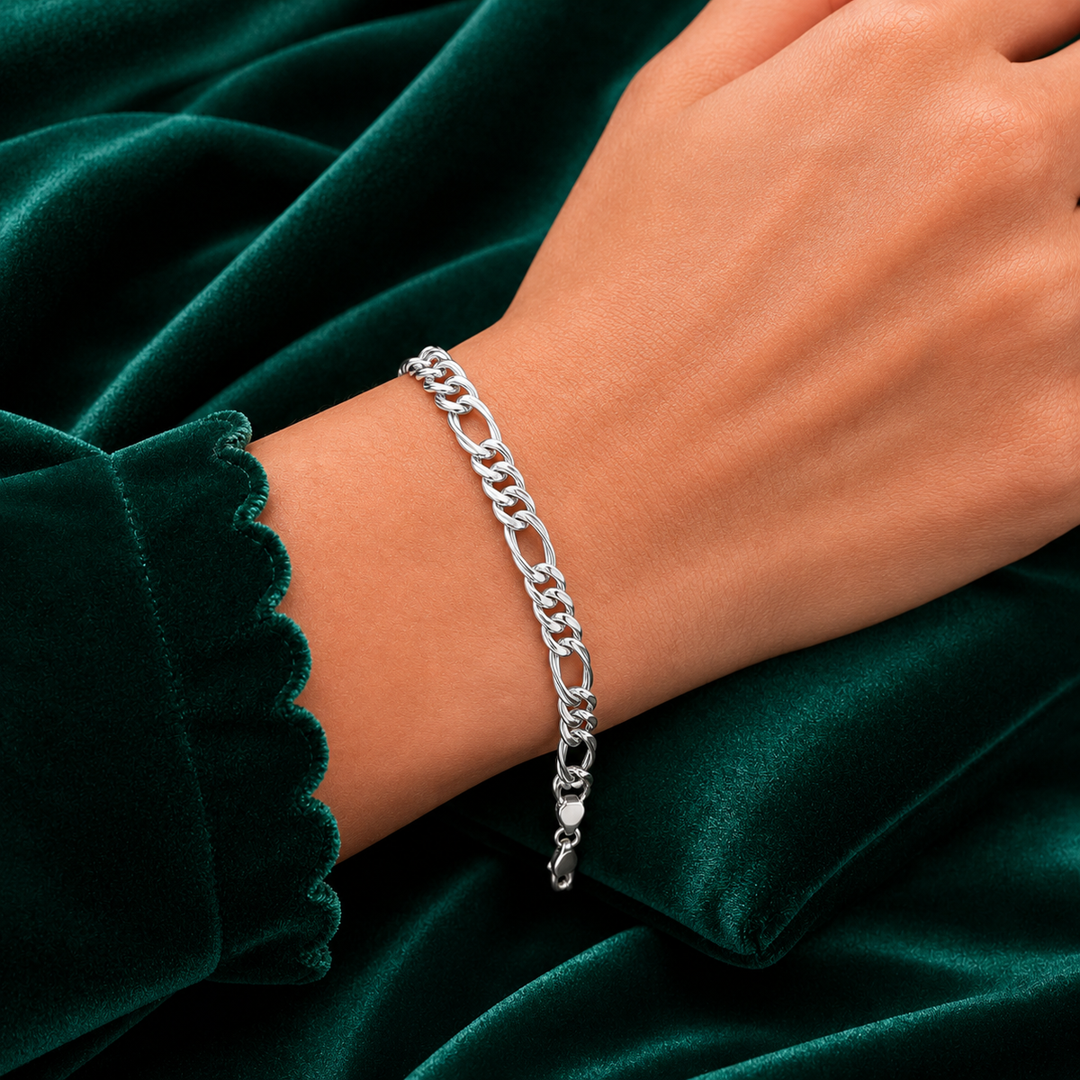 ✨ Classic Figaro Bracelet - 7.290 GM