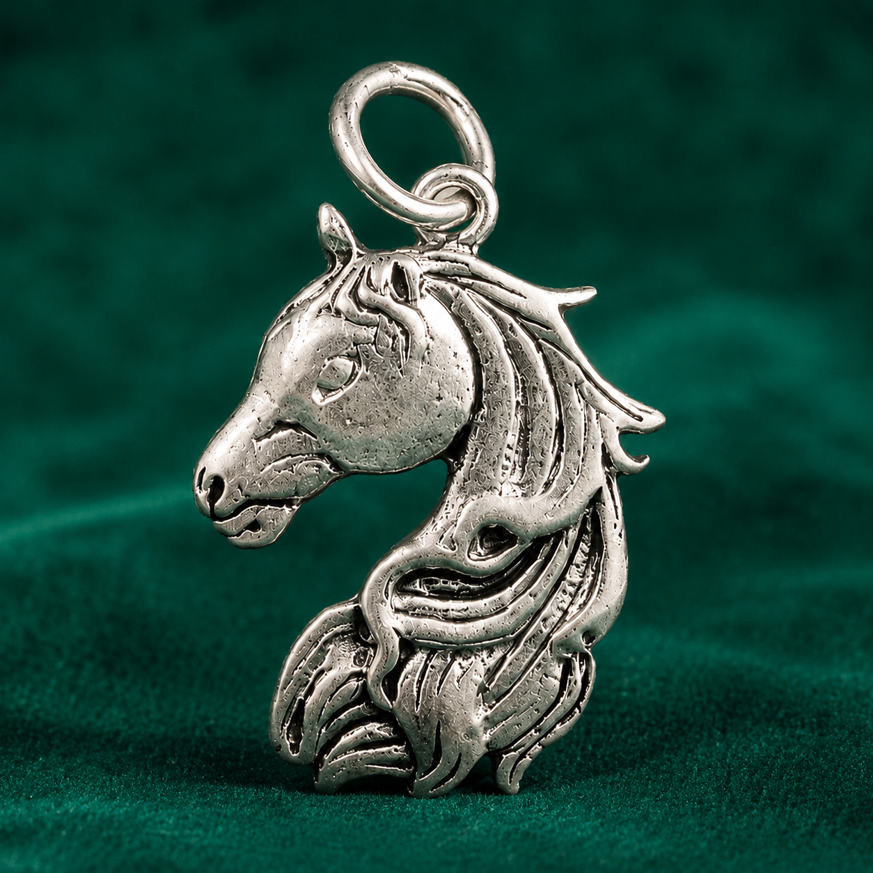 ✨ Majestic Horse Pendant - 1.720 GM