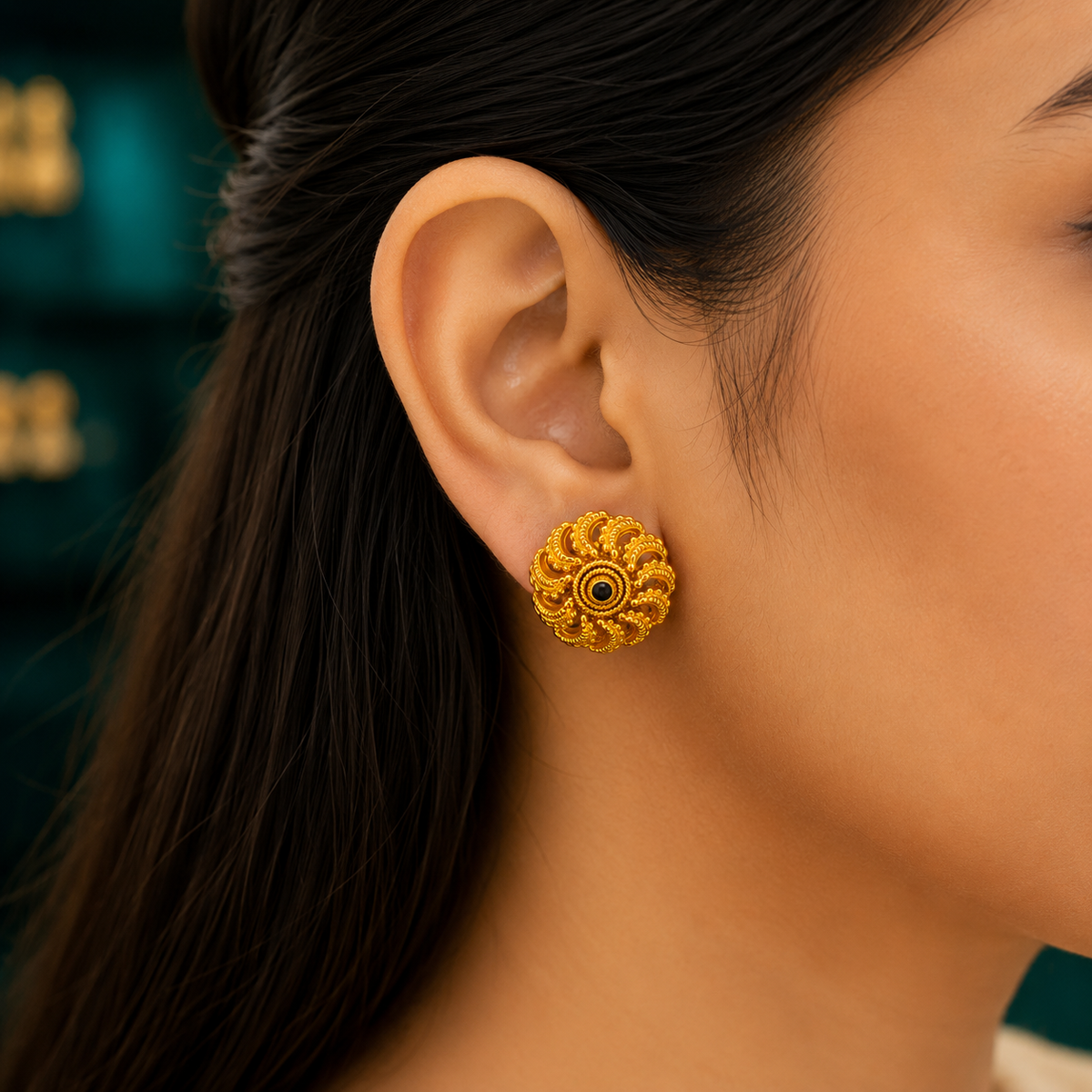🌺 Chakrapushpa Studs - 3.900GM