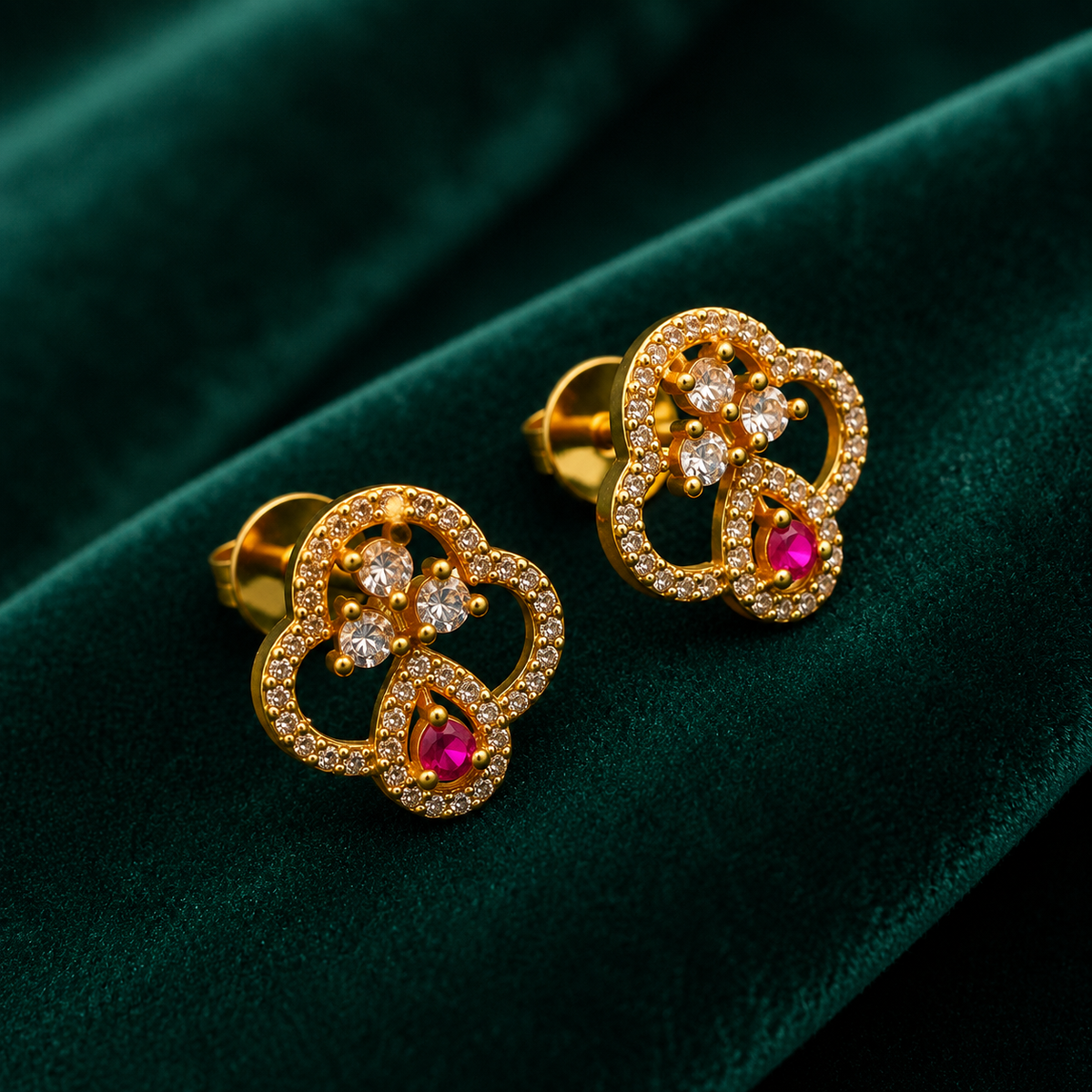 🦋 Ratnapatra Studs -4.050GM