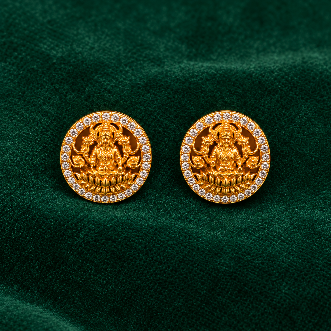 🪷 Lakshmi CZ Halo Studs - 7.900 GM
