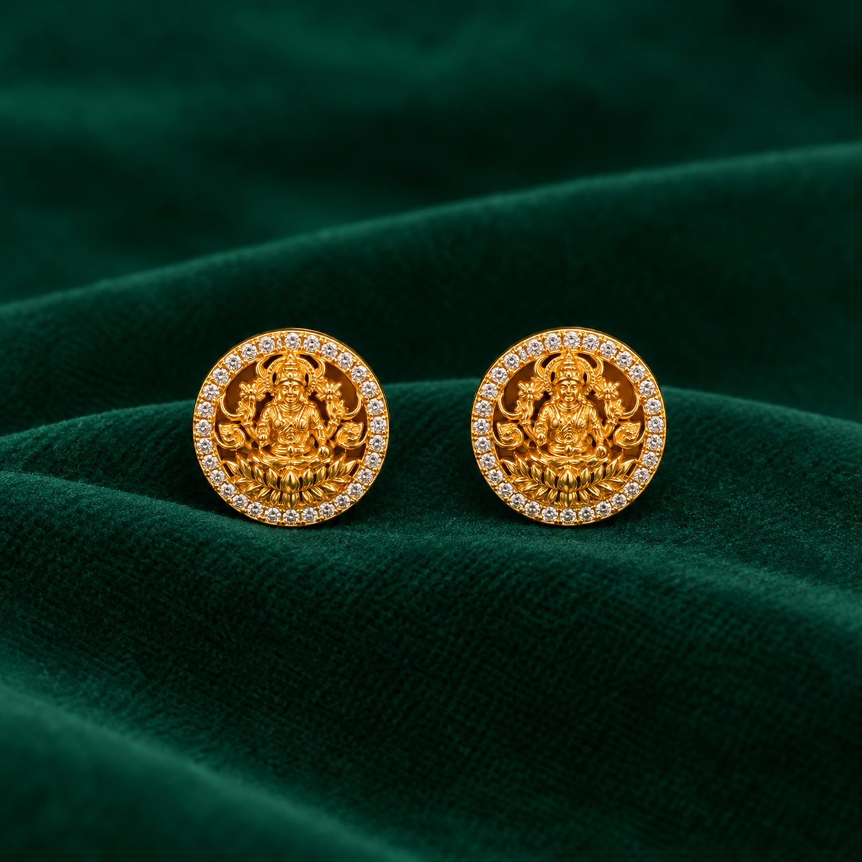 🪷 Lakshmi CZ Halo Studs - 7.900 GM